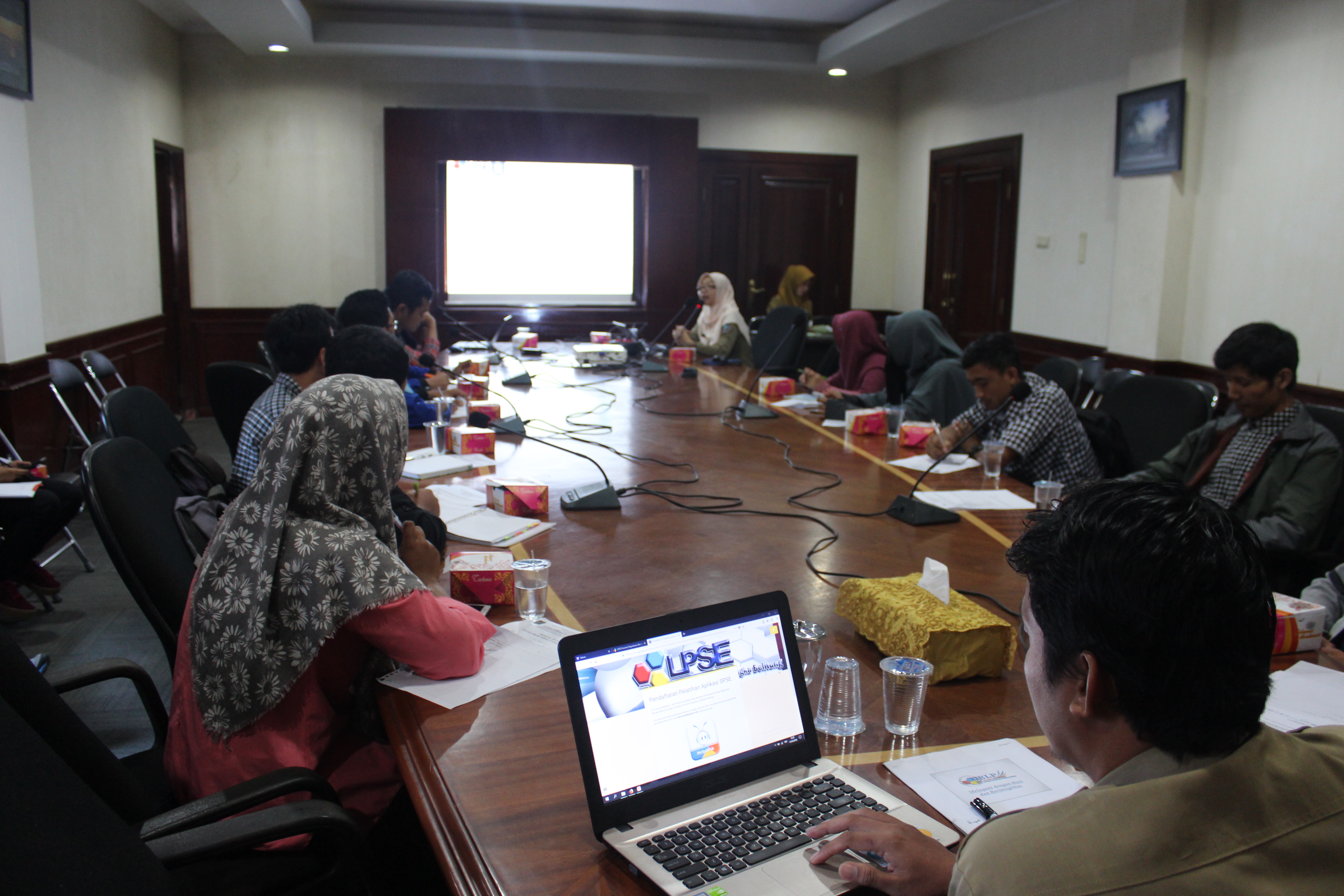 Mahasiswa Fakultas Teknik UBB Ikuti Kuliah Umum tentang eProcurement 