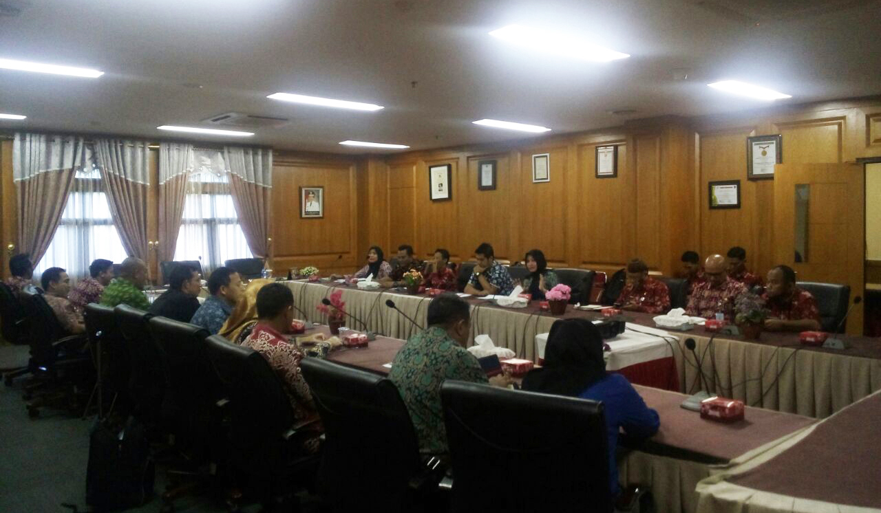 Rapat pertemuan Gubernur dengan segenap Pegawai lingkup Biro Layanan Pengadaan Sekretariat Daerah Provinsi Kepulauan Bangka Belitung